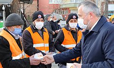 Başkan Hamit Kılıç, Kandil Simidi İkram Etti