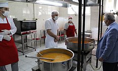 İlkadım Belediyesi, Her gün Yüzlerce Aileye Yemek Servisi Yapıyor