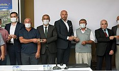Tekkeköy’de arıcılara Saf Kafkas Damızlık Ana Arı dağıtımı yapıldı