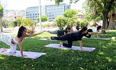 Yoga Eğitmeni Esma Bal YOGA Yapmanın Faydalarına Dikkat Çekti