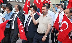 Kavak Tek Yürek Oldu