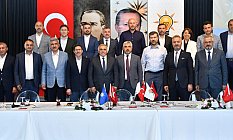 Ak Parti Hizmet ve Gönül Hareketidir