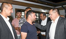 Demir, Millet Bahçesi’nde Roman vatandaşlarla buluştu