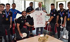 Ampute Milli Futbol Takımı Başkan Ergün’ü ziyaret etti