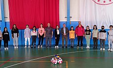 Başkan Özdemir genç sporcular ile buluştu