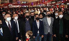 CUMHURİYET YÜRÜYÜŞÜNDE BÜYÜK COŞKU