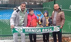 Mete Özkan, rakiplerini yenerek şampiyon oldu