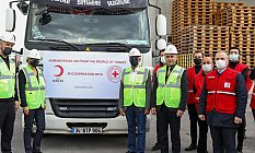 MÜLTECİLERE İLK İNSANİ YARDIM YOLA ÇIKTI