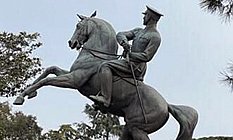 Atatürk Anıtı'na Saldırıya Tepkiler!