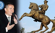 Ülkü-Tek Başkanı İlyas Aydın, Atatürk Anıtı’na Yapılan Çirkin Saldırıyı Kınadı