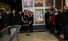 FATSA BELEDİYESİ 22 OKULDAN 550 ÖĞRENCİYİ SİNEMAYLA BULUŞTURDU