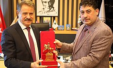 Yılmaz Alcan’dan Başkan Deveci’ye ziyaret
