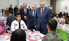 BAŞKAN KILIÇ, İFTARDA ÖĞRENCİLERLE BULUŞTU