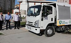 İlkadım Belediyesi Temizlik Filosuna Çaça Ve Süpürge Aracını Kattı