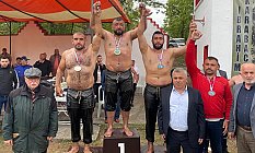 İLKADIM’LI GÜREŞCİLER 11 MADALYA İLE KÜRSİYE ÇIKTI