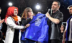 MANİSALILAR OĞUZHAN KOÇ KONSERİYLE COŞTU
